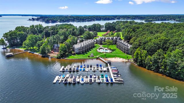 2121 Regatta Lane 209, Denver, NC 28037
