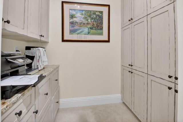 11740 N Lake Drive, Boynton Beach, FL 33436