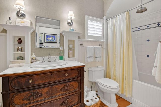 11740 N Lake Drive, Boynton Beach, FL 33436