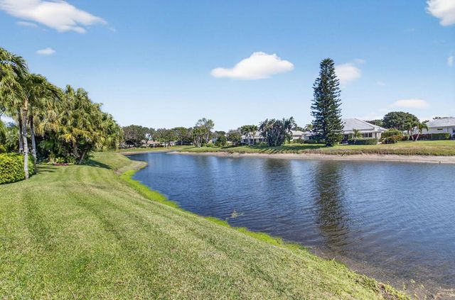 11740 N Lake Drive, Boynton Beach, FL 33436