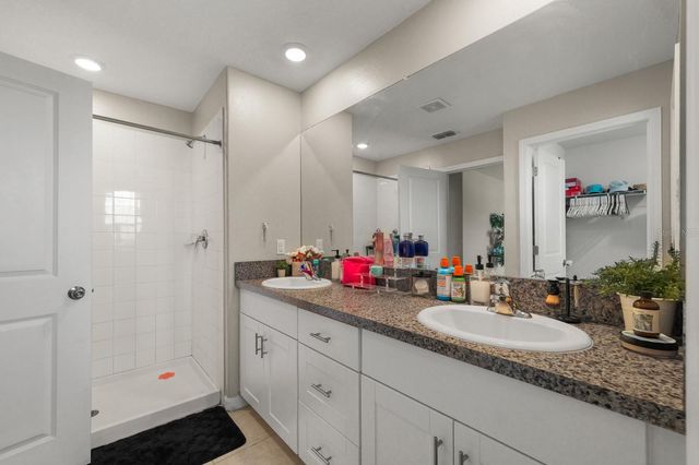 31575 BARREL WAVE WAY, Wesley Chapel, FL 33545