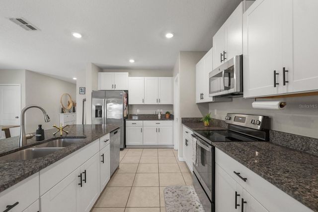 31575 BARREL WAVE WAY, Wesley Chapel, FL 33545