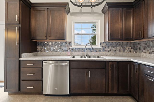 233 Brittany Circle, Richmond, KY 40475