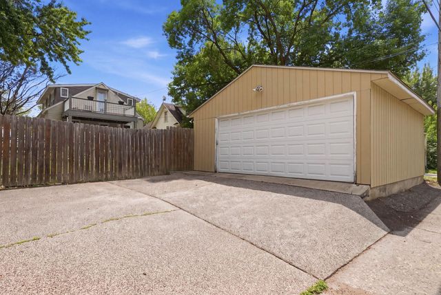2526 Stinson Parkway, Minneapolis, MN 55418