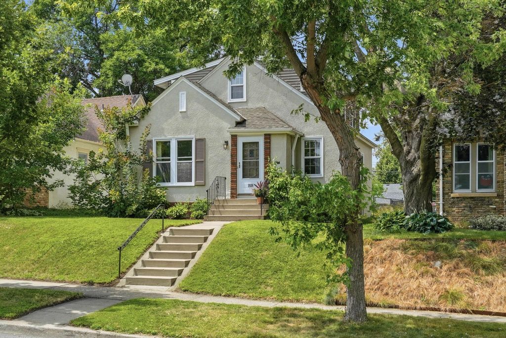 2526 Stinson Parkway, Minneapolis, MN 55418