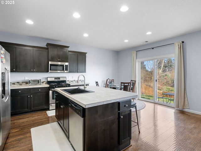 51350 Sw RANDSTAD St, Scappoose, OR 97056