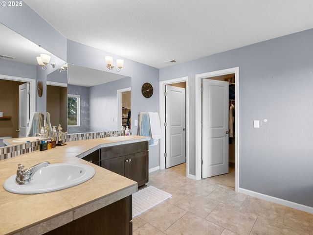 51350 Sw RANDSTAD St, Scappoose, OR 97056