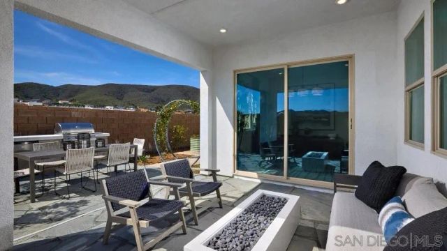 13158 Greer, San Diego, CA 92129