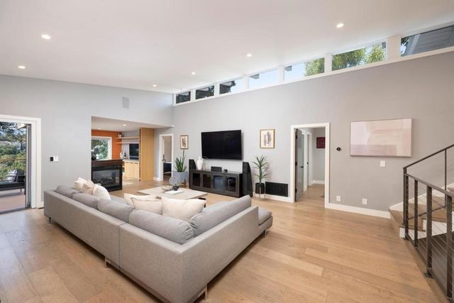 2611 Barclay Way, Belmont, CA 94002