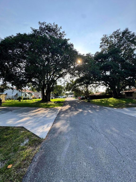 3344 Plaza Place, Lake Worth, FL 33462