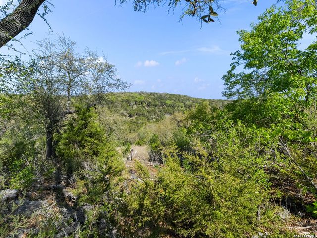 1333 Powder Ridge, New Braunfels, TX 78132