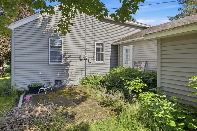 27 17th Street, Cloquet, MN 55720
