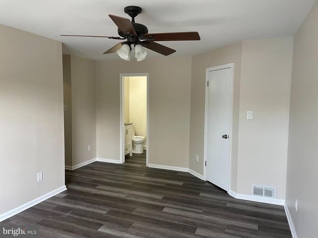 404 ATLANTA CT, Sewell, NJ 08080