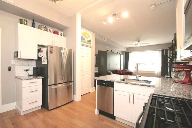 721 South Boulevard 1, Oak Park, IL 60302