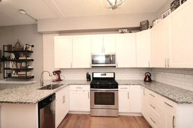 721 South Boulevard 1, Oak Park, IL 60302