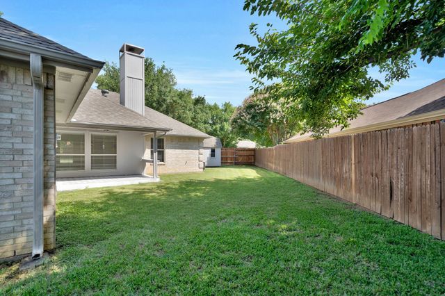 2233 Woodview Drive, Flower Mound, TX 75028