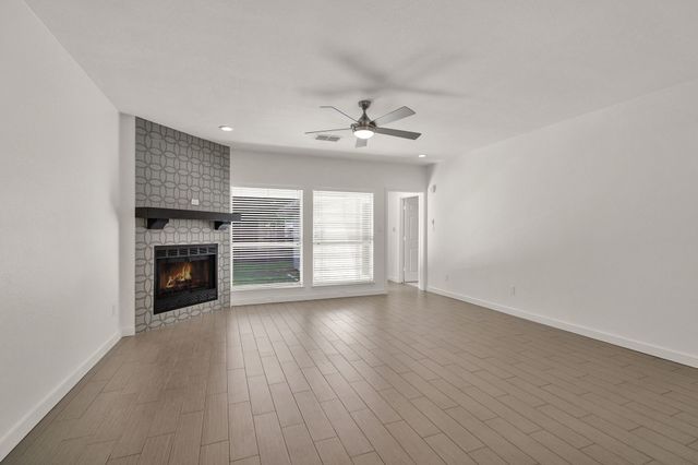 2233 Woodview Drive, Flower Mound, TX 75028