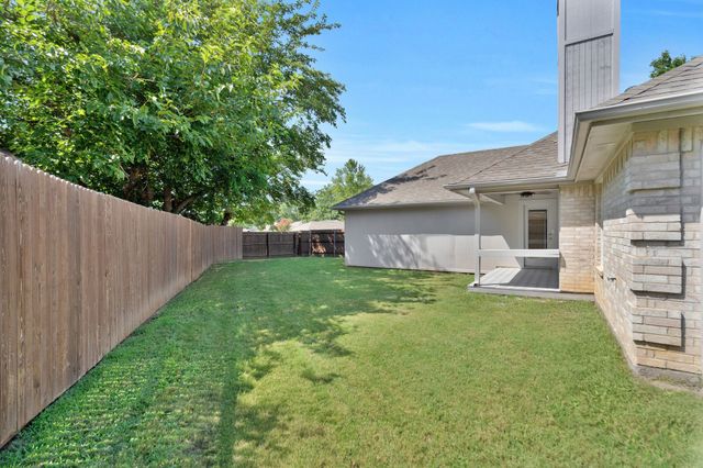 2233 Woodview Drive, Flower Mound, TX 75028