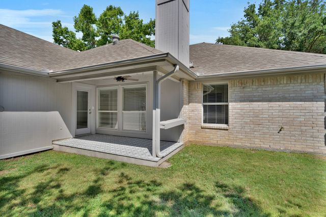 2233 Woodview Drive, Flower Mound, TX 75028