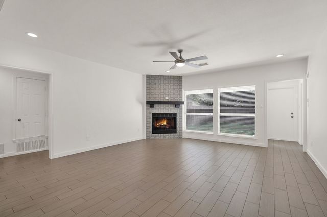 2233 Woodview Drive, Flower Mound, TX 75028