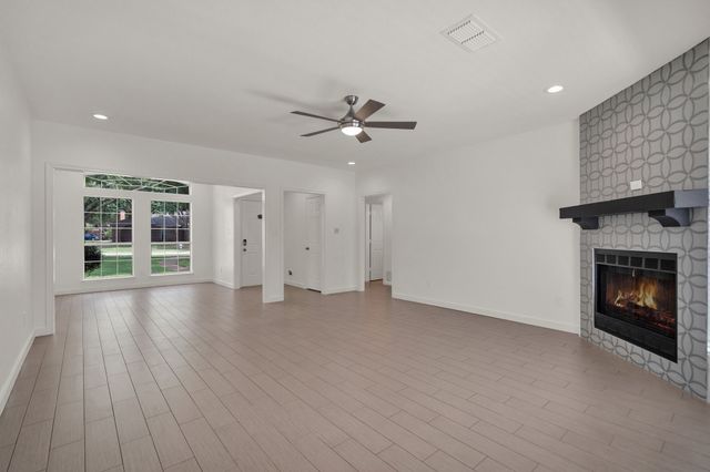 2233 Woodview Drive, Flower Mound, TX 75028