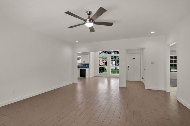 2233 Woodview Drive, Flower Mound, TX 75028