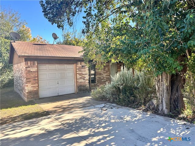 317 Yale Street, San Marcos, TX 78666