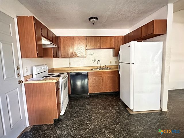 317 Yale Street, San Marcos, TX 78666