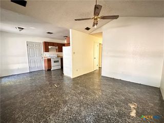 317 Yale Street, San Marcos, TX 78666