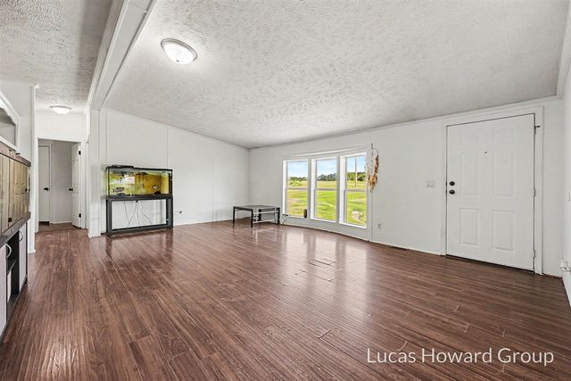 6088 W 1 Mile Road, Hesperia, MI 49421
