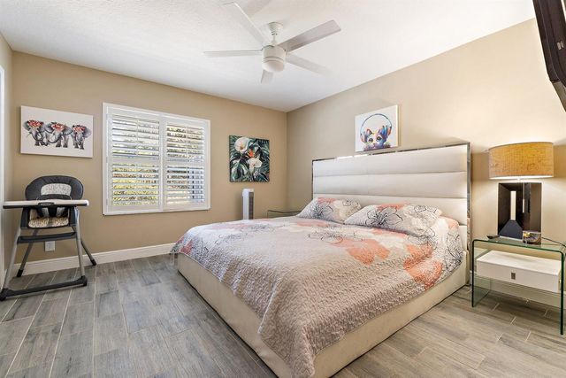 13033 Randolph Siding Road N, Jupiter, FL 33478