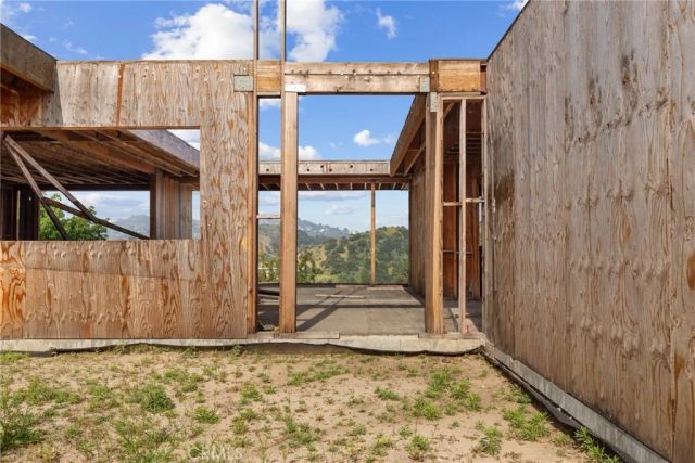2453 Creston Way, Los Angeles, CA 90068