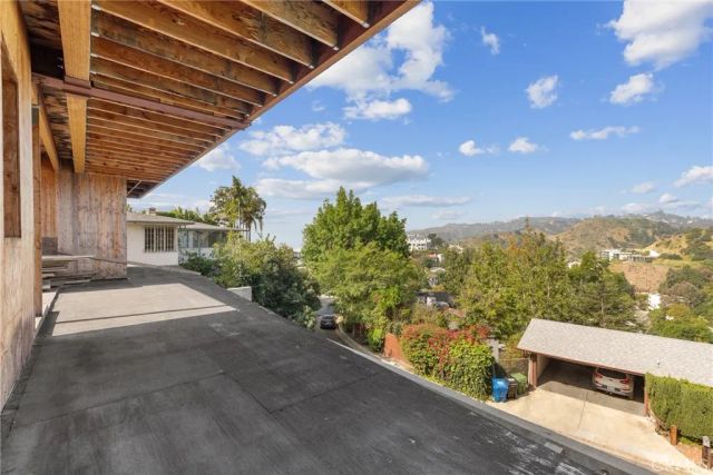 2453 Creston Way, Los Angeles, CA 90068