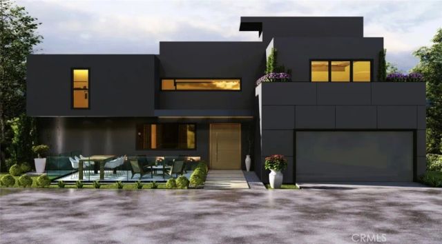 2453 Creston Way, Los Angeles, CA 90068