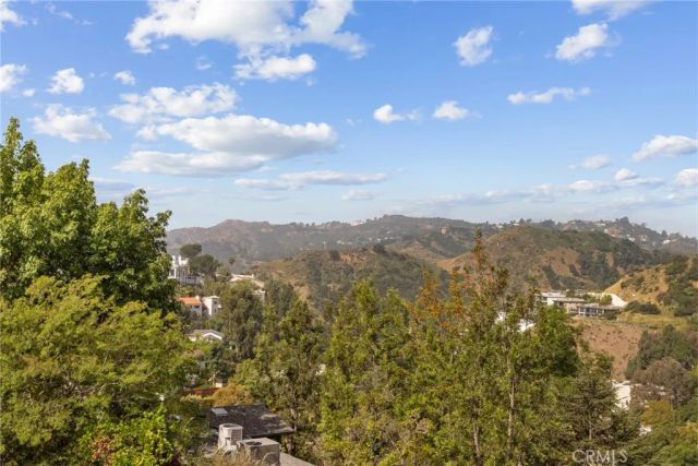 2453 Creston Way, Los Angeles, CA 90068