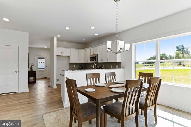 667 BRITTANY DRIVE, Mechanicsburg, PA 17055