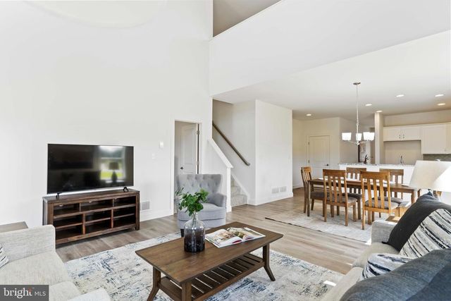 667 BRITTANY DRIVE, Mechanicsburg, PA 17055