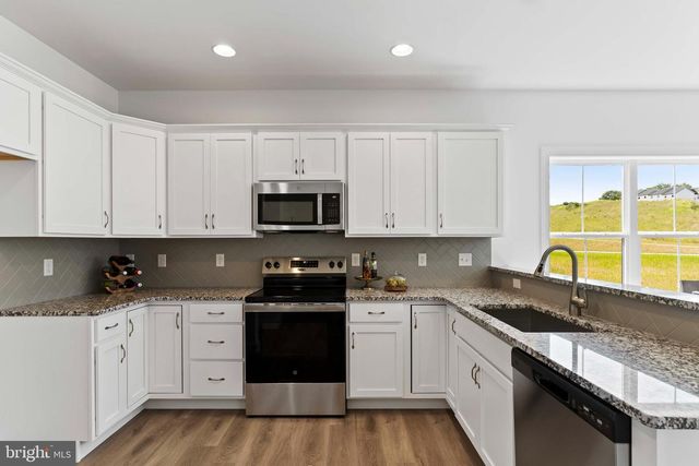 667 BRITTANY DRIVE, Mechanicsburg, PA 17055