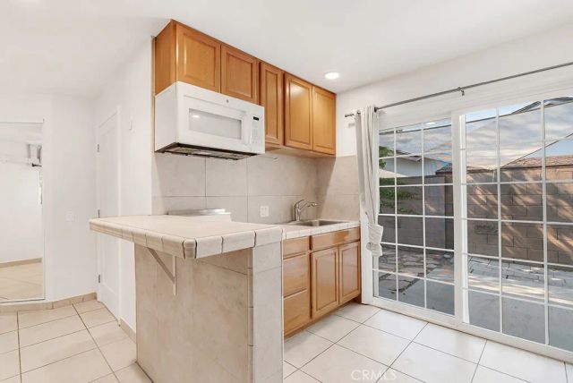 23101 Lanark Street 2, West Hills, CA 91304