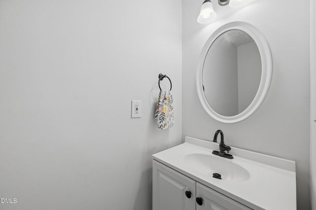 104 Pointe Place, Hillsborough, NC 27278