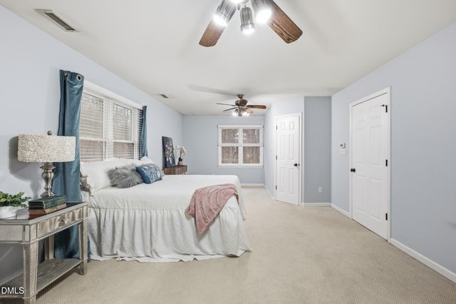 104 Pointe Place, Hillsborough, NC 27278