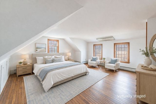 72 Loop Rd, Falmouth, MA 02540