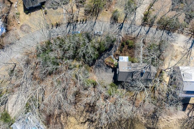 72 Loop Rd, Falmouth, MA 02540