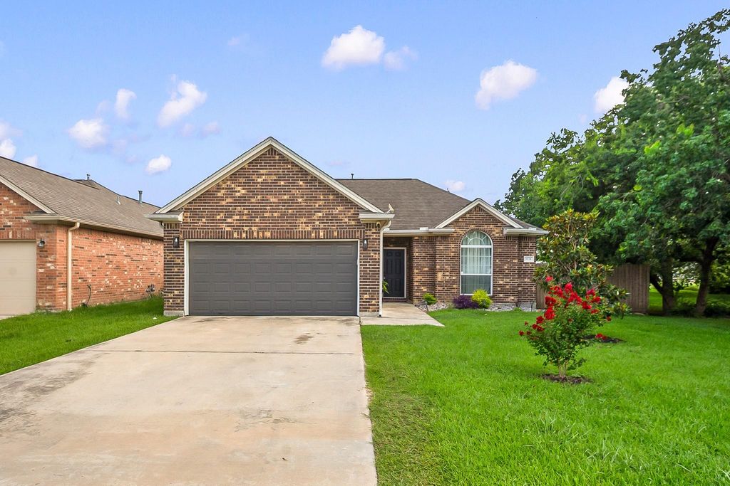 1524 Longley Street, South Houston, TX 77587