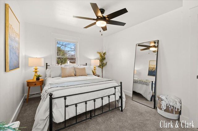 320 Roberta Jayne Drive, Lowell, MI 49331