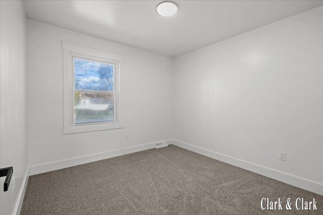 320 Roberta Jayne Drive, Lowell, MI 49331