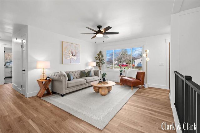 320 Roberta Jayne Drive, Lowell, MI 49331