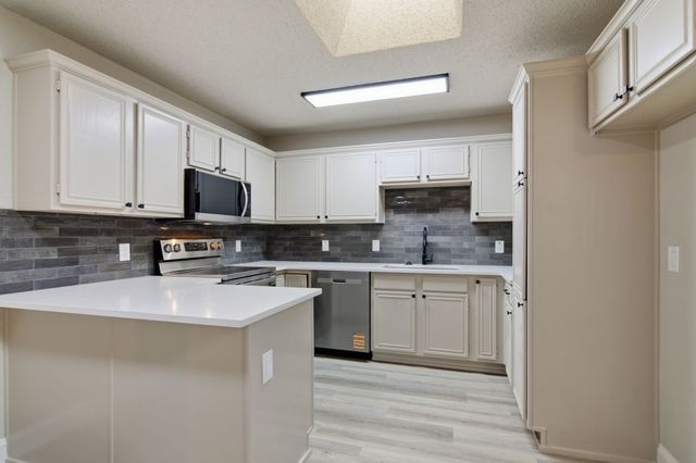 8105 Spruce Valley Drive, Fort Worth, TX 76137