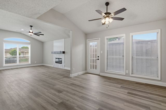 8105 Spruce Valley Drive, Fort Worth, TX 76137