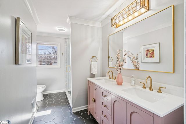 110 Leyswood Drive, Greenville, SC 29615